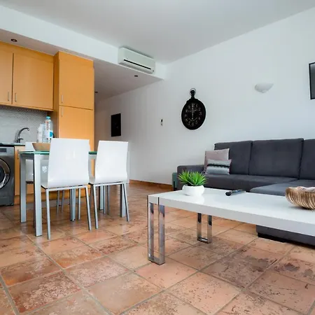 Apartamento Familiar E Relaxado Com Piscina E Bar 公寓
