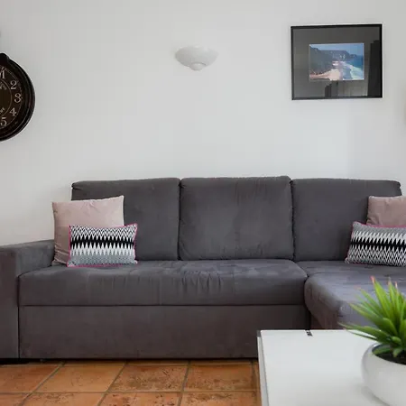 Apartamento Familiar E Relaxado Com Piscina E Bar