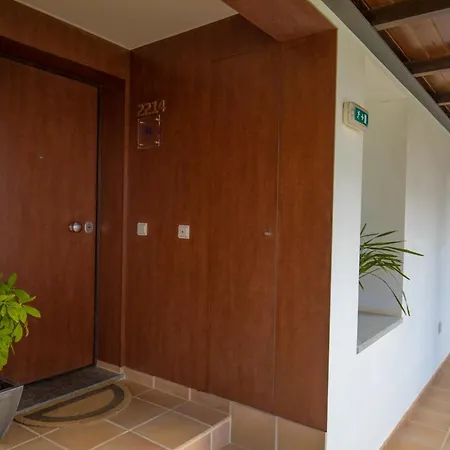 Apartamento Familiar E Relaxado Com Piscina E Bar Lägenhet Lagos